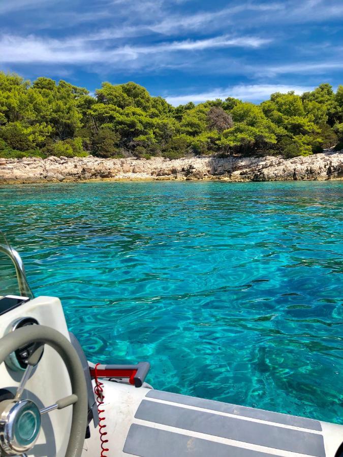 Accommodation Triton Lastovo المظهر الخارجي الصورة