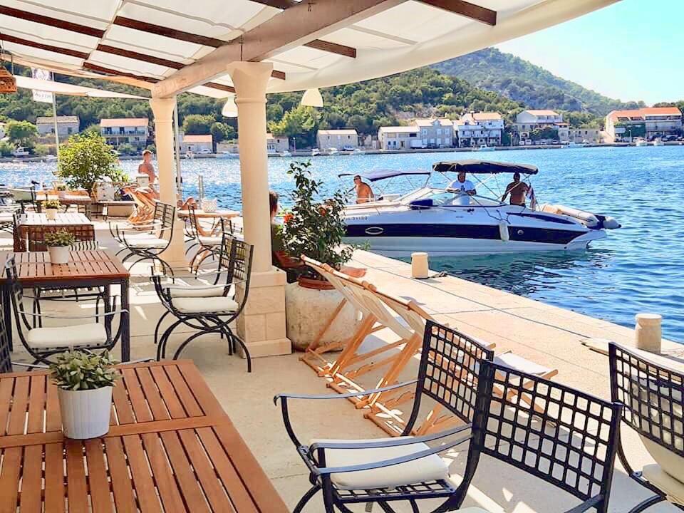 Accommodation Triton Lastovo المظهر الخارجي الصورة